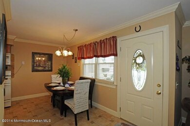 Dining rm