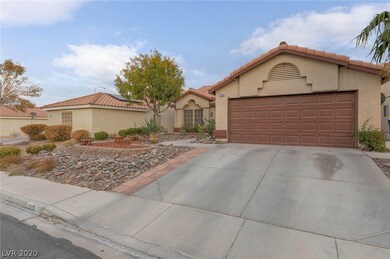2658 Holy Cross Dr, Las Vegas, NV 89156 - photo 3