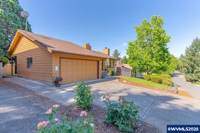 1030 Morningside Dr SE, Salem, OR 97302 - photo 3