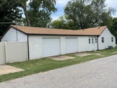 200 S Park St, Maize, KS 67101 - photo 4