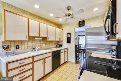 2 Perrywood Ct, Burtonsville, MD 20866 - photo 5