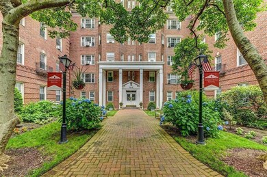 7635 113th St unit 2K, Forest Hills, NY 11375 - photo 2