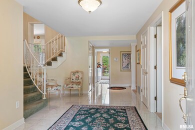 202 Carobeth Dr, Jacksonville, IL 62650 - photo 4