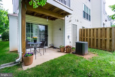 46998 Courtyard Square unit 46998, Sterling, VA 20164 - photo 4