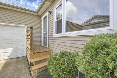 4900 Colonel Perry Dr, Columbus, OH 43229 - photo 2