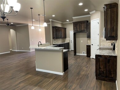 3215 Windcrest Dr, Granbury, TX 76049 - photo 3