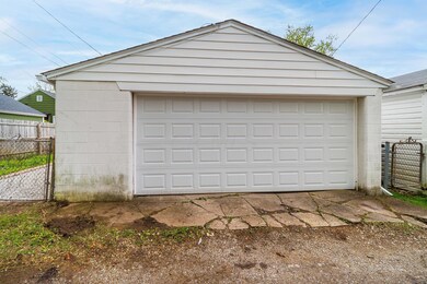 446 E Beechwold Blvd-12