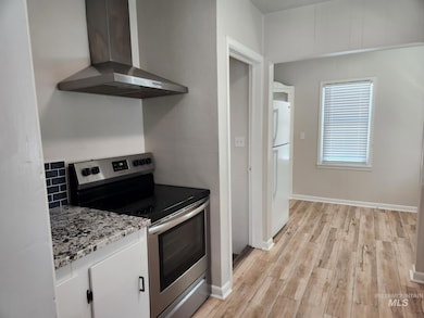 330 Walnut St, Twin Falls, ID 83301 - photo 4