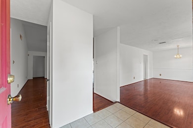 1502 Ashmore Dr, Missouri City, TX 77489 - photo 4