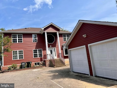 1501 Devils Reach Rd, Woodbridge, VA 22192 - photo 3