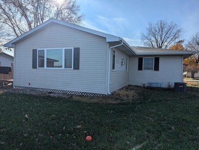 2544 Island Park Rd, La Crosse, WI 54603 - photo 3