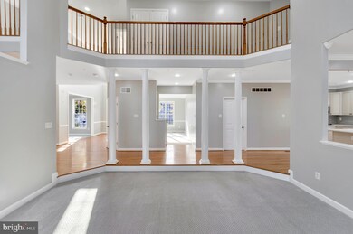 12902 Crickmore Trace, Bowie, MD 20720 - photo 2