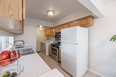 1882 Carnation Ct unit D, Aurora, IL 60506 - photo 7