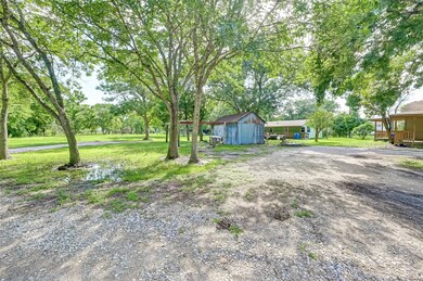 8314 Noble St, Needville, TX 77461 - photo 3