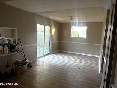 931 Stuart St, Jackson, MS 39204 - photo 3