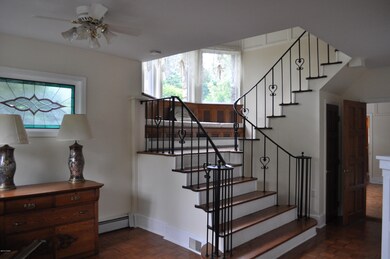 215 W Catharine St, Milford, PA 18337 - photo 7