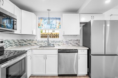 2950 Two Worlds Dr, Columbus, IN 47201 - photo 4