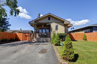 1424 Juneau St, Anchorage, AK 99501 - photo 4