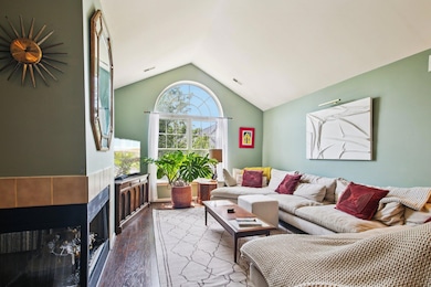 6-web-or-mls-Primrose Ln-S0607-006