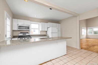 41 Newport Rd, Island Park, NY 11558 - photo 7