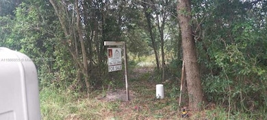 1708 Columbus Ave, Lehigh Acres, FL 33972 - photo 6