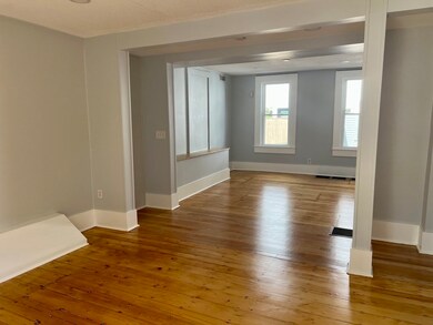 709 Hammond St unit 1, Chestnut Hill, MA 02467 - photo 2