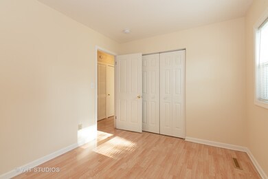 56 Sparrow Rd unit 3, Carpentersville, IL 60110 - photo 7