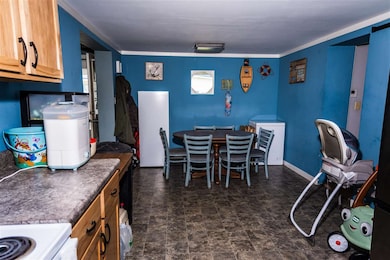 205 W Williams St, Farmland, IN 47340 - photo 5