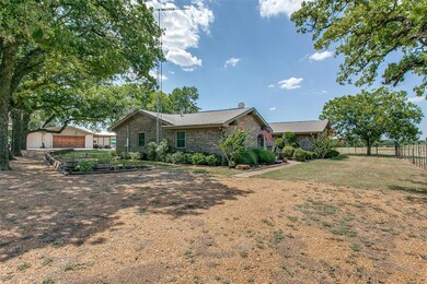 1816 County Road 2391, Alvord, TX 76225 - photo 5