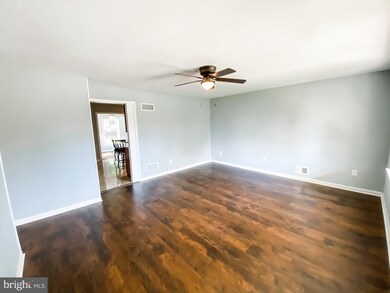 5 Center St, Saint Georges, DE 19733 - photo 6