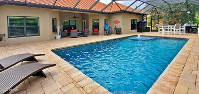 02 Pool and Lanai