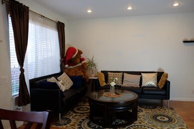 2701 Lone Bluff Way unit 18, San Jose, CA 95111 - photo 2
