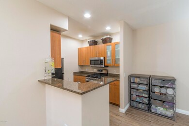5) KITCHEN