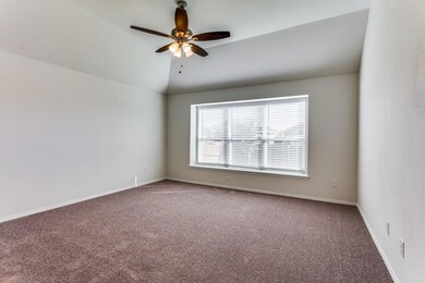 904 Madeline Ln, Cleburne, TX 76033 - photo 7