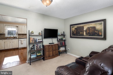 2 Sycamore Dr, Burlington, NJ 08016 - photo 7