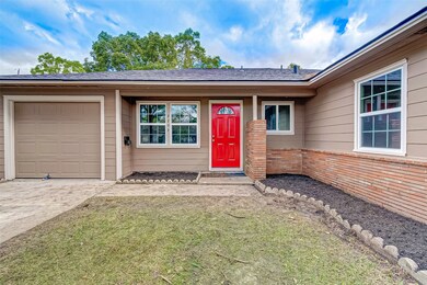 7707 El Rancho St, Houston, TX 77087 - photo 5