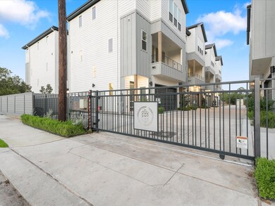 4844 Pinemont Dr, Houston, TX 77092 - photo 6