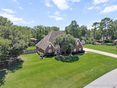 114 Meadow Rd, Ardmore, OK 73401 - photo 2