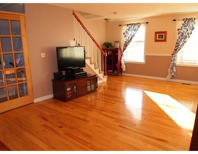 113 Border St unit 113, Whitinsville, MA 01588 - photo 5