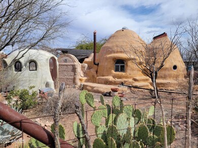 7581 N Avenida Del Sol