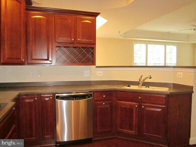 3543 Huntley Manor Ln, Alexandria, VA 22306 - photo 7