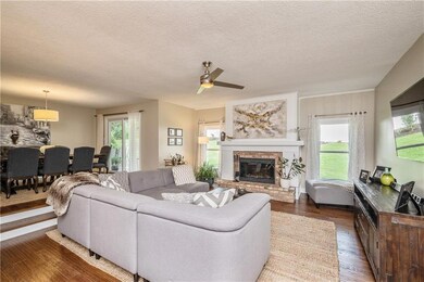 1914 80th St, Windsor Heights, IA 50324 - photo 3