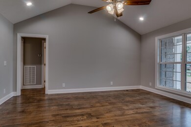 101 Perry Acres Rd, Shelbyville, TN 37160 - photo 4