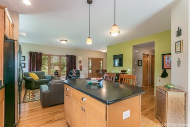 2862 Larkspur Ln, Fitchburg, WI 53711 - photo 6