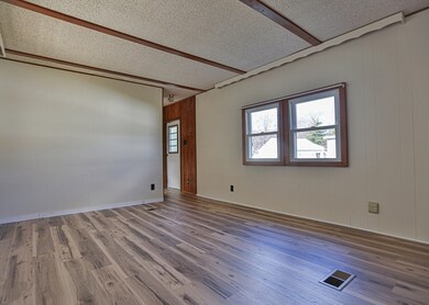 21 Rebecca Ave, Hudson, MA 01749 - photo 7