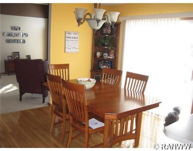 2027 W Ridge Dr, Eau Claire, WI 54703 - photo 6