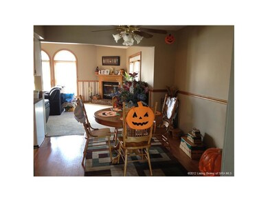 4003 Kendall Ct, Floyds Knobs, IN 47119 - photo 5