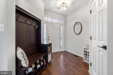 17458 Lethridge Cir, Round Hill, VA 20141 - photo 3