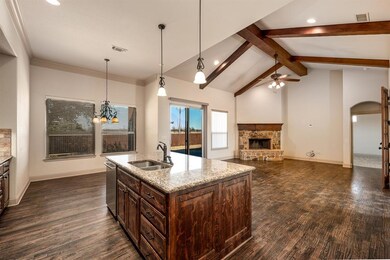 2718 Willow Ridge Cir, Granbury, TX 76049 - photo 4