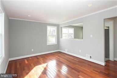 413 Zelma Ave, Capitol Heights, MD 20743 - photo 7